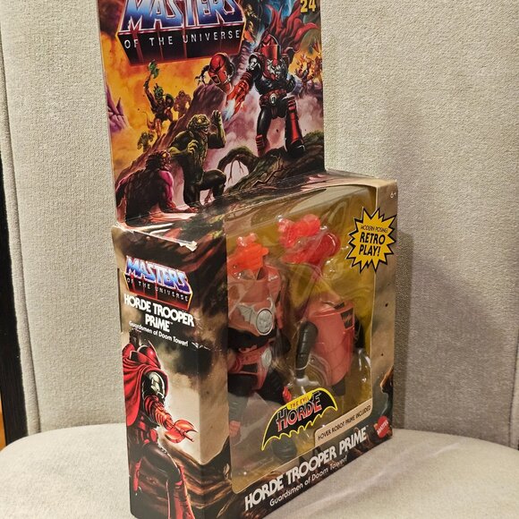 Masters of the Universe Origins Horde Trooper Prime Action Figure - Picture 4 of 11